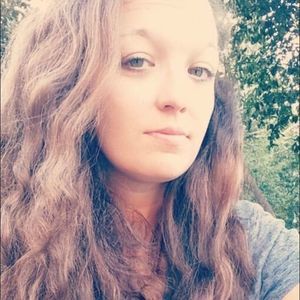 Meet your Posher, Alamanda